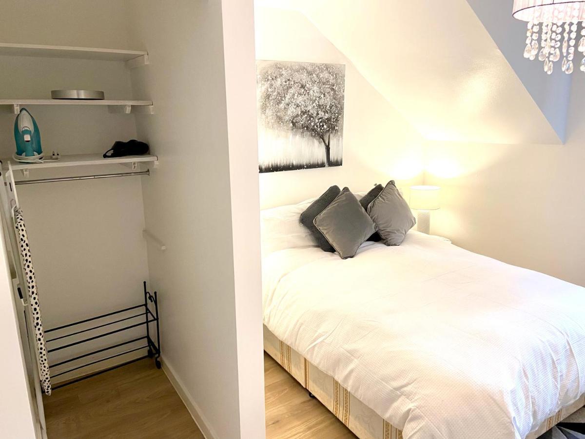London Studio Self Contained, Newly Furbished Ngoại thất bức ảnh