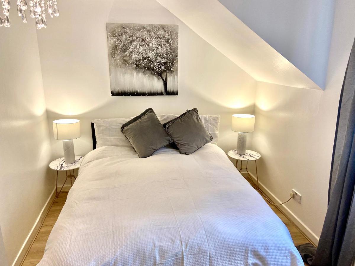 London Studio Self Contained, Newly Furbished Ngoại thất bức ảnh